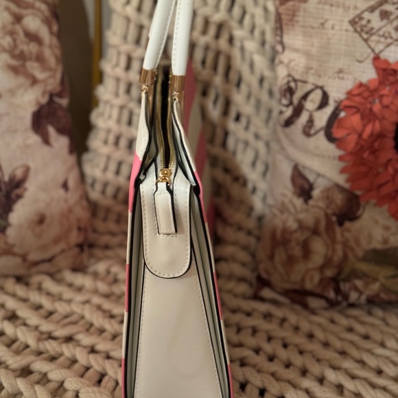 Pink and White Tote - Picture 3 of 8